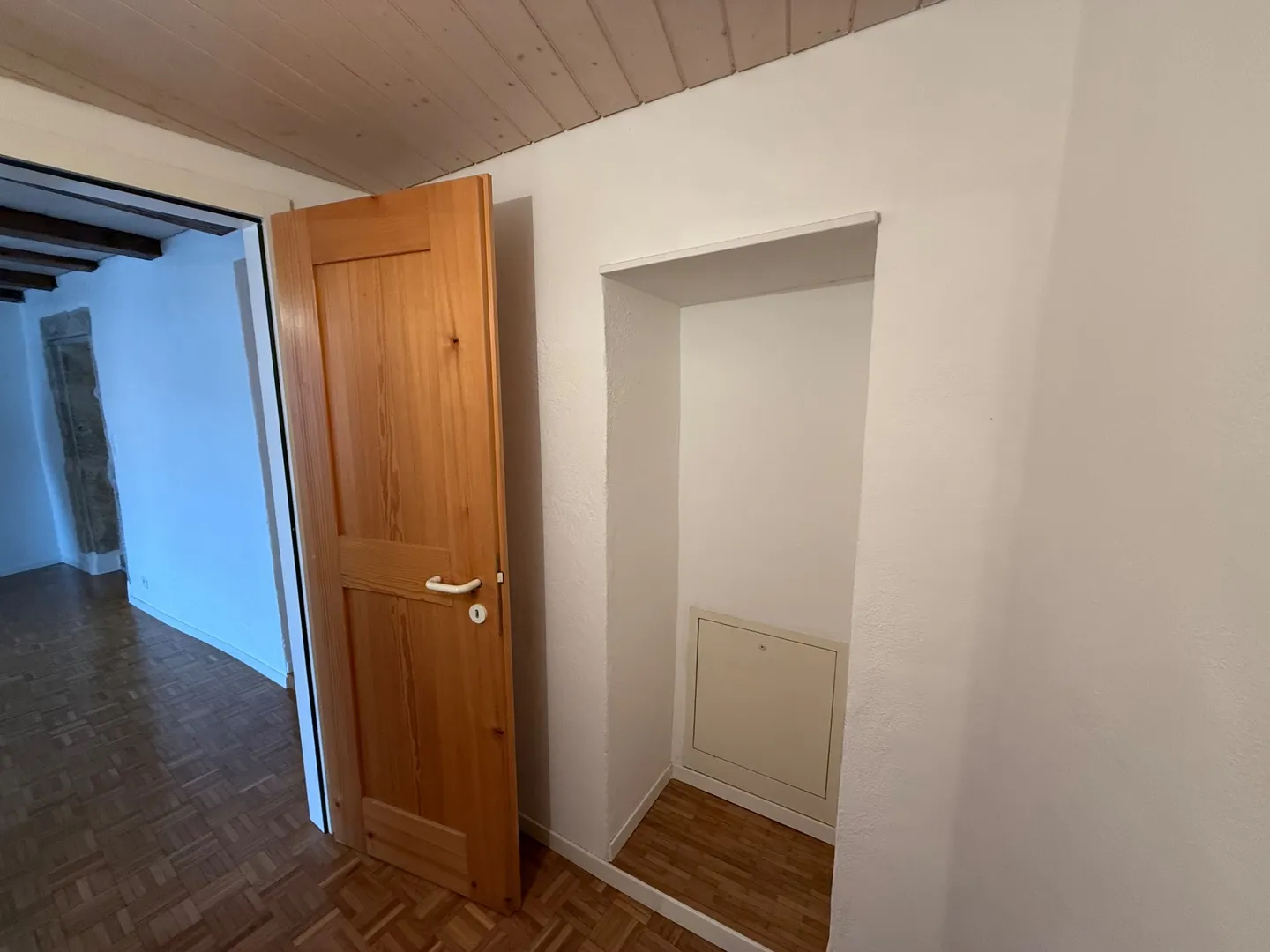 Edificio caratteristico nel cuore della vecchia città di Porrentruy con un rendimento lordo del 5% - Foto 9 di 13