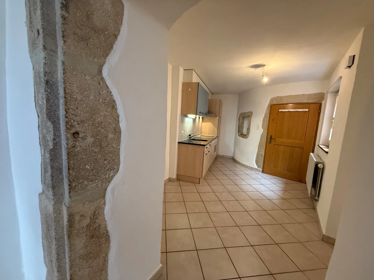 Edificio caratteristico nel cuore della vecchia città di Porrentruy con un rendimento lordo del 5% - Foto 5 di 13