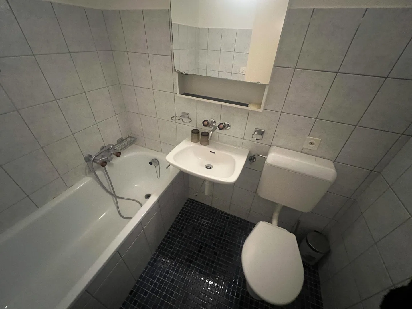 Schöne 2,5-Zimmer-Wohnung in der Altstadt im 1. oder 2. Stock - Foto 4 von 11
