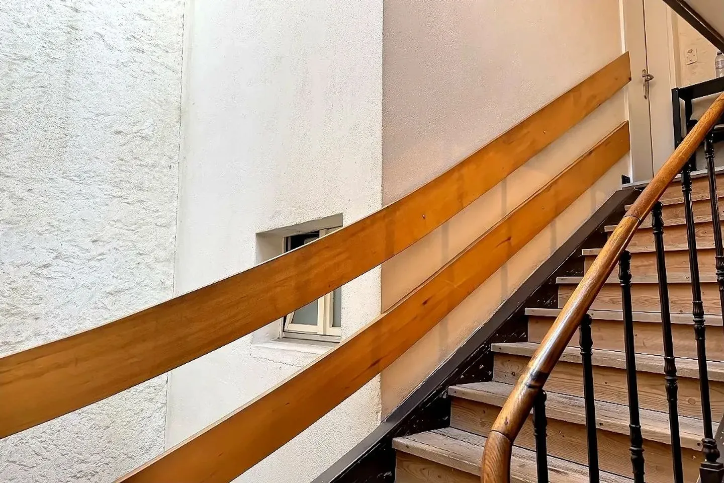 Duplex apartment for rent with 2.5 rooms top floor - Electric Heating - Photo 9 of 11