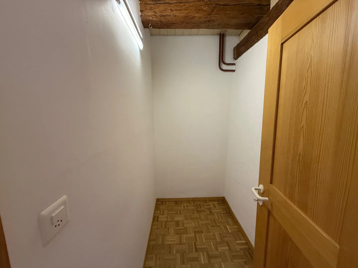 Charmant appartement en vieille Ville avec du cachet avec jardin commun - Photo 9 sur 10