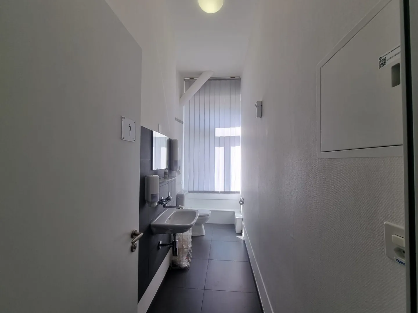 Rent in Porrentruy - Office space of 207 m² with terraces, panoramic view, air conditioning and parking - Photo 9 of 13
