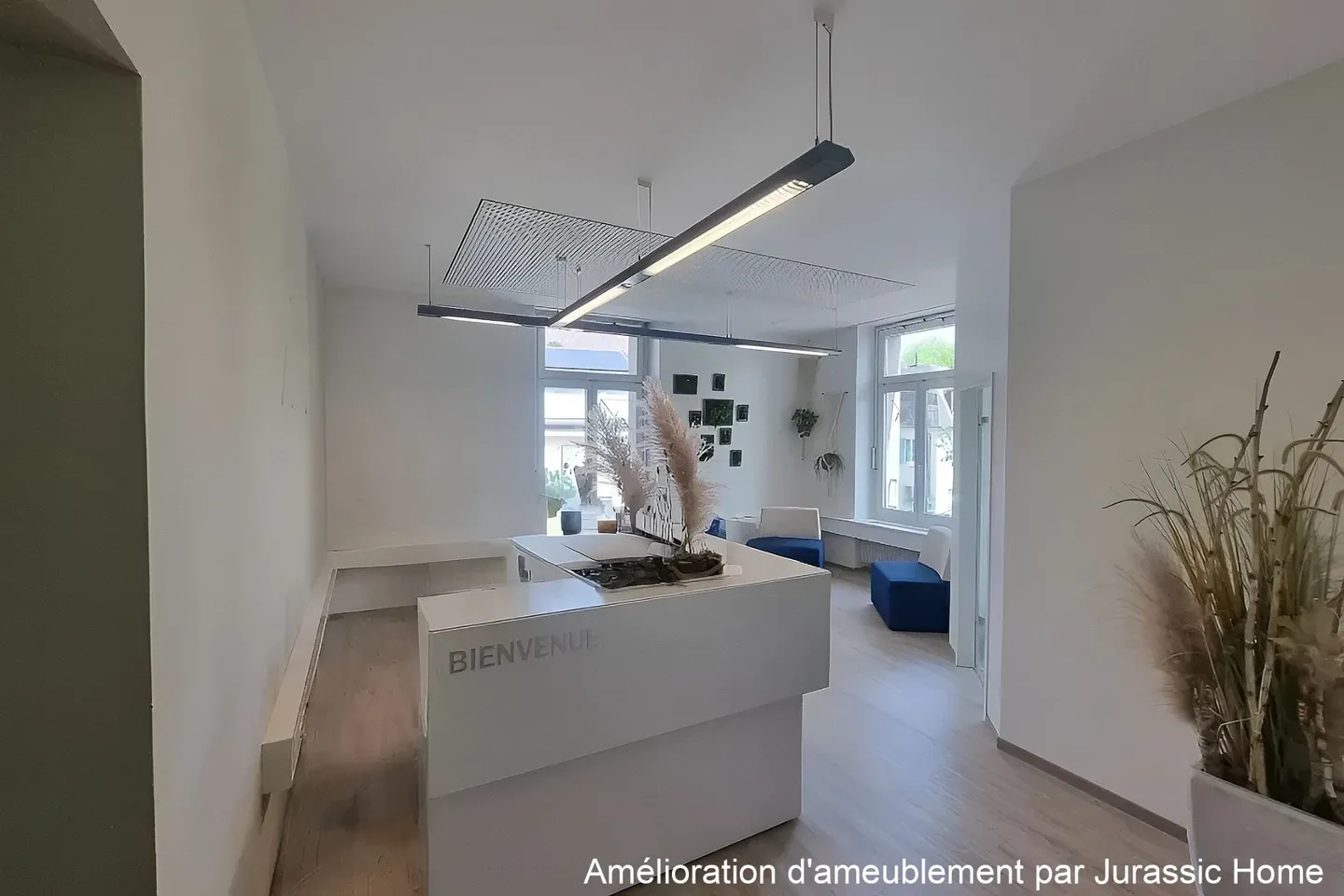 Rent in Porrentruy - Office space of 207 m² with terraces, panoramic view, air conditioning and parking - Photo 2 of 13