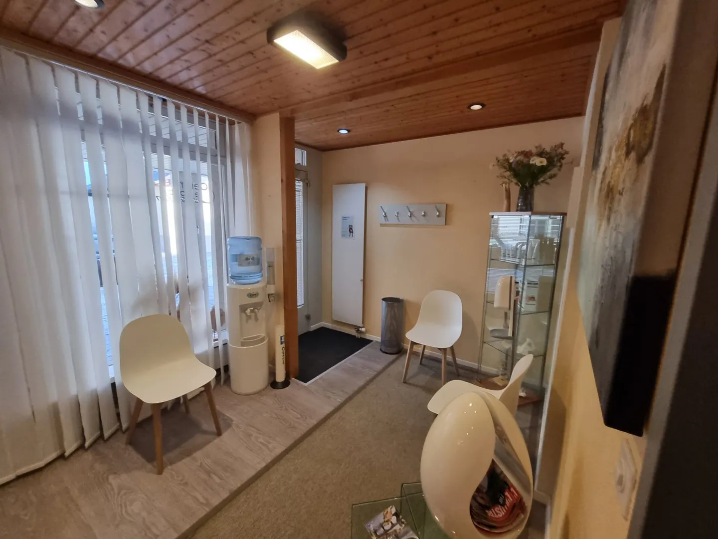 Superb commercial space in the HEART OF SAINT-URSANNE - Photo 9 of 10