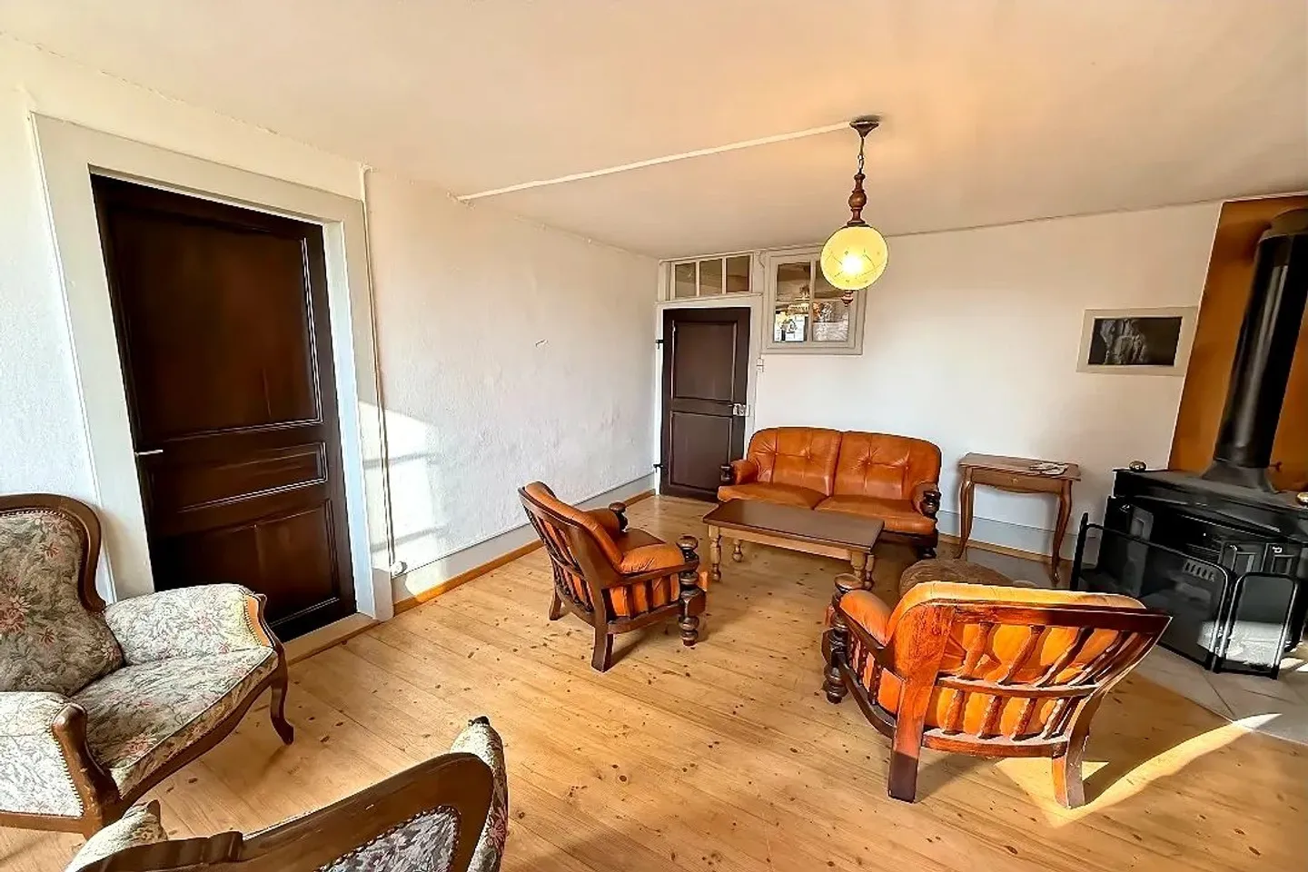 Appartement avec du cachet en vieille-Ville de Porrentruy avec terrasse commune - Photo 7 sur 13