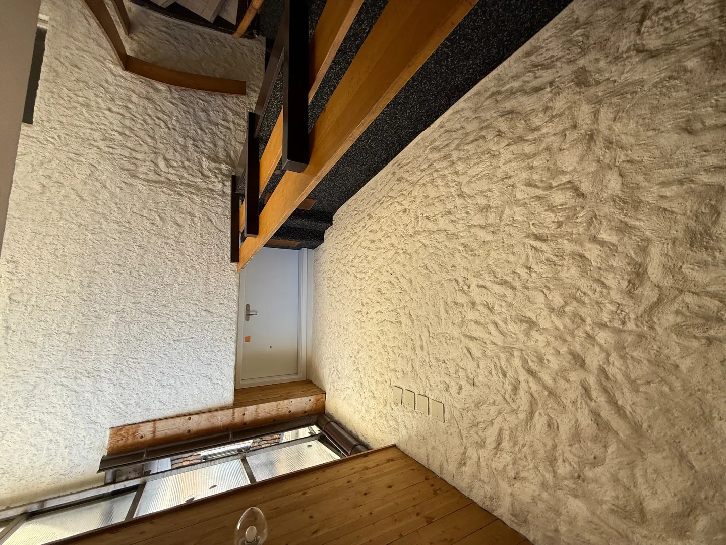 Duplex apartment for rent with 2.5 rooms top floor - Electric Heating - Photo 6 of 11