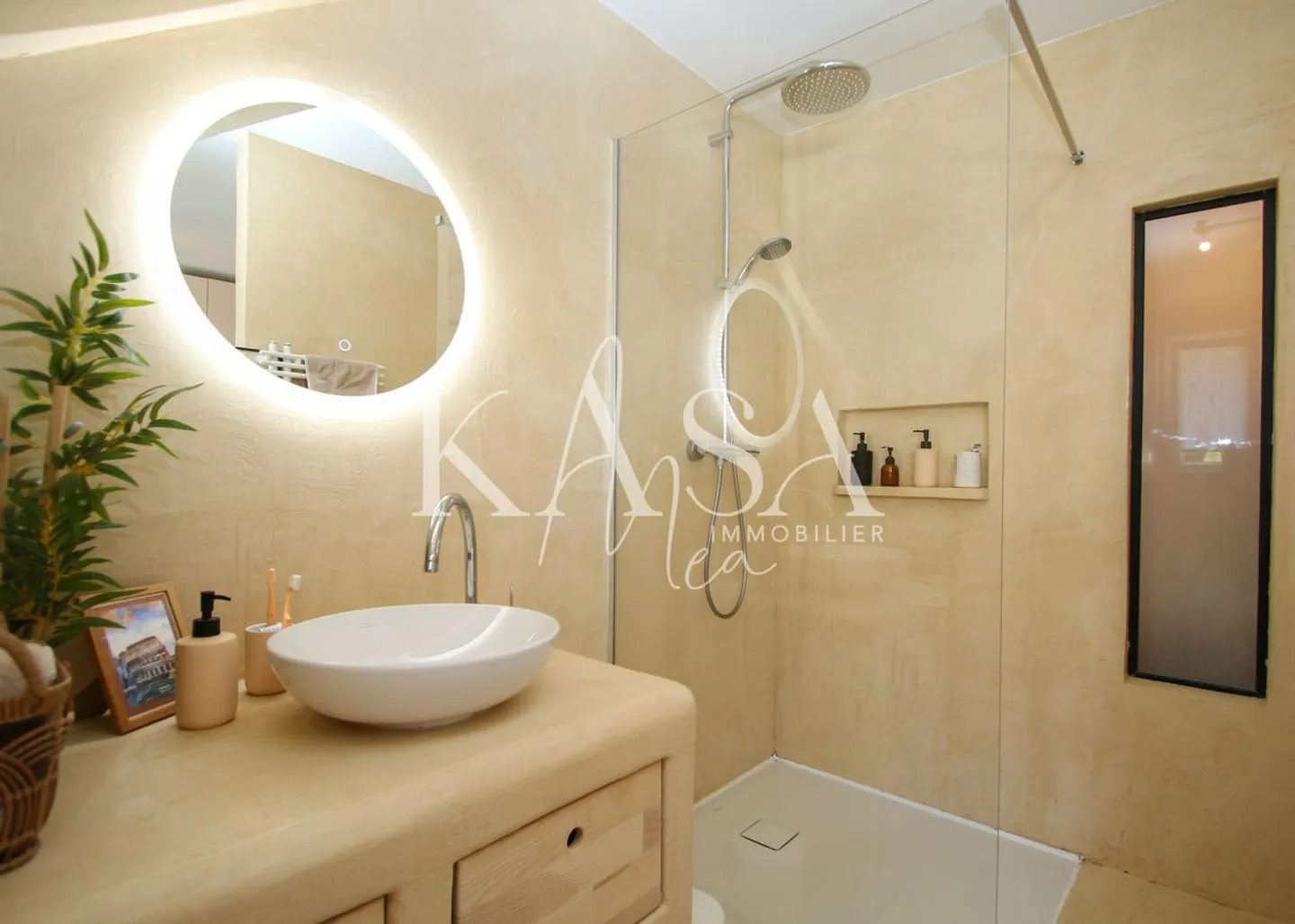 Appartamento attico ristrutturato, vista lago - Foto 5 di 13