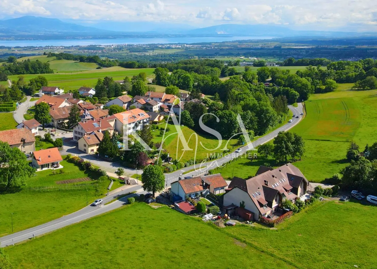 Spazioso duplex passante - Inquilino presente e reddito immediato - Foto 1 di 13