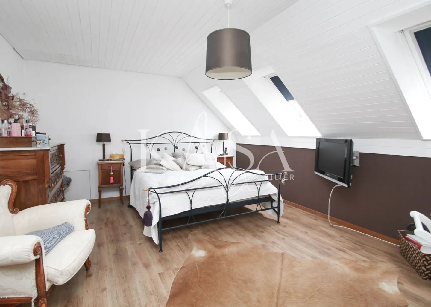 Geräumige Durchgangs-Maisonette - Mieter vorhanden und sofortiges Einkommen - Foto 1 von 13