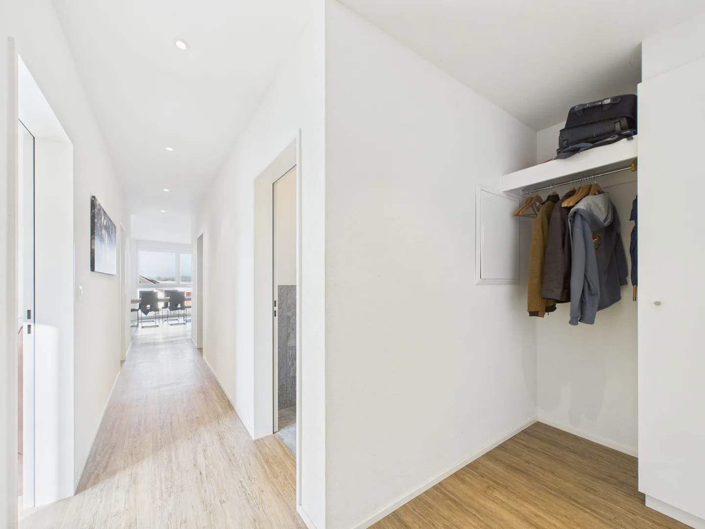 Modern 3.5-room apartment in a quiet location in the heart of Benken SG - Photo 6 of 9