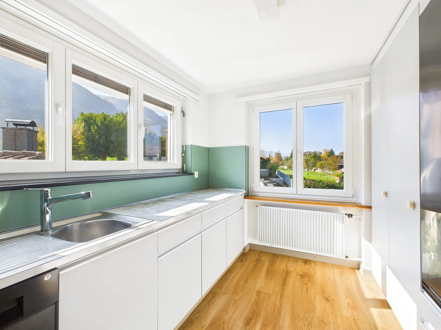 Haus mit Umschwung in einem ruhigen und familienfreundlichen Einfamilienhausquartier - Foto 3 von 9