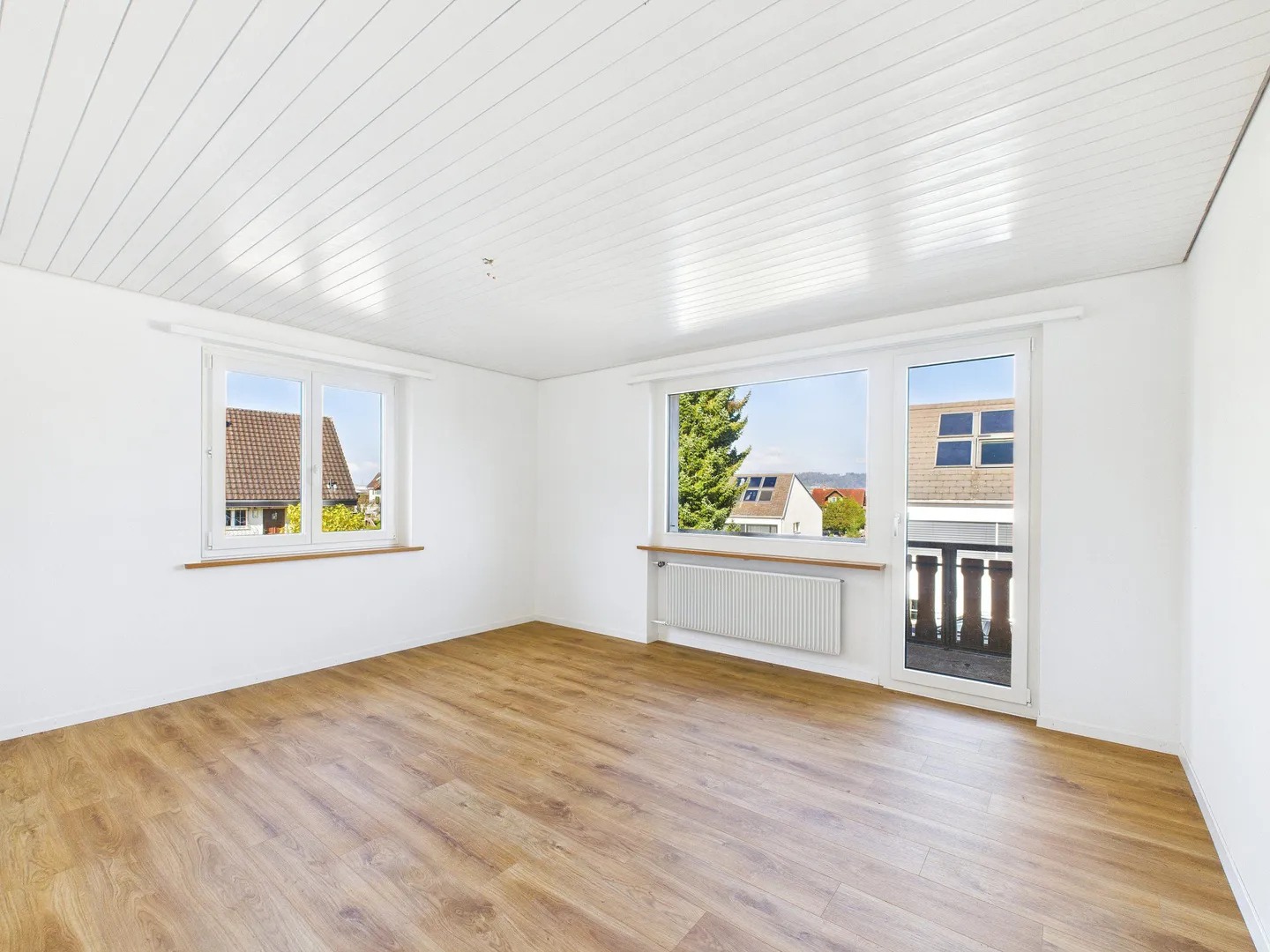 Haus mit Umschwung in einem ruhigen und familienfreundlichen Einfamilienhausquartier - Foto 4 von 9