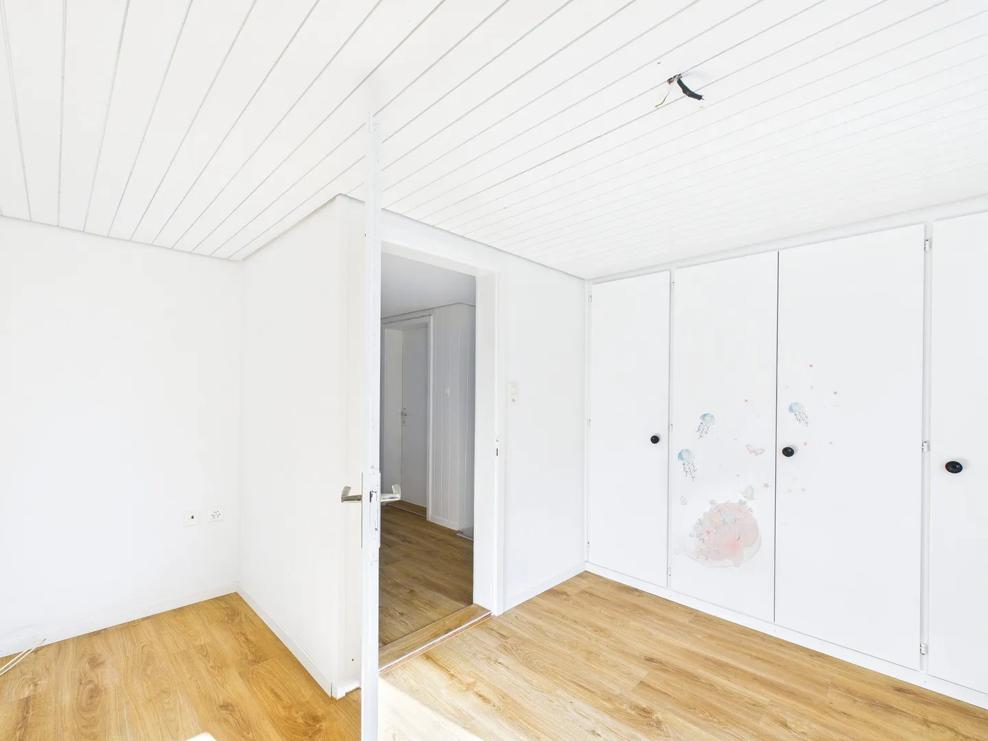 Haus mit Umschwung in einem ruhigen und familienfreundlichen Einfamilienhausquartier - Foto 5 von 9