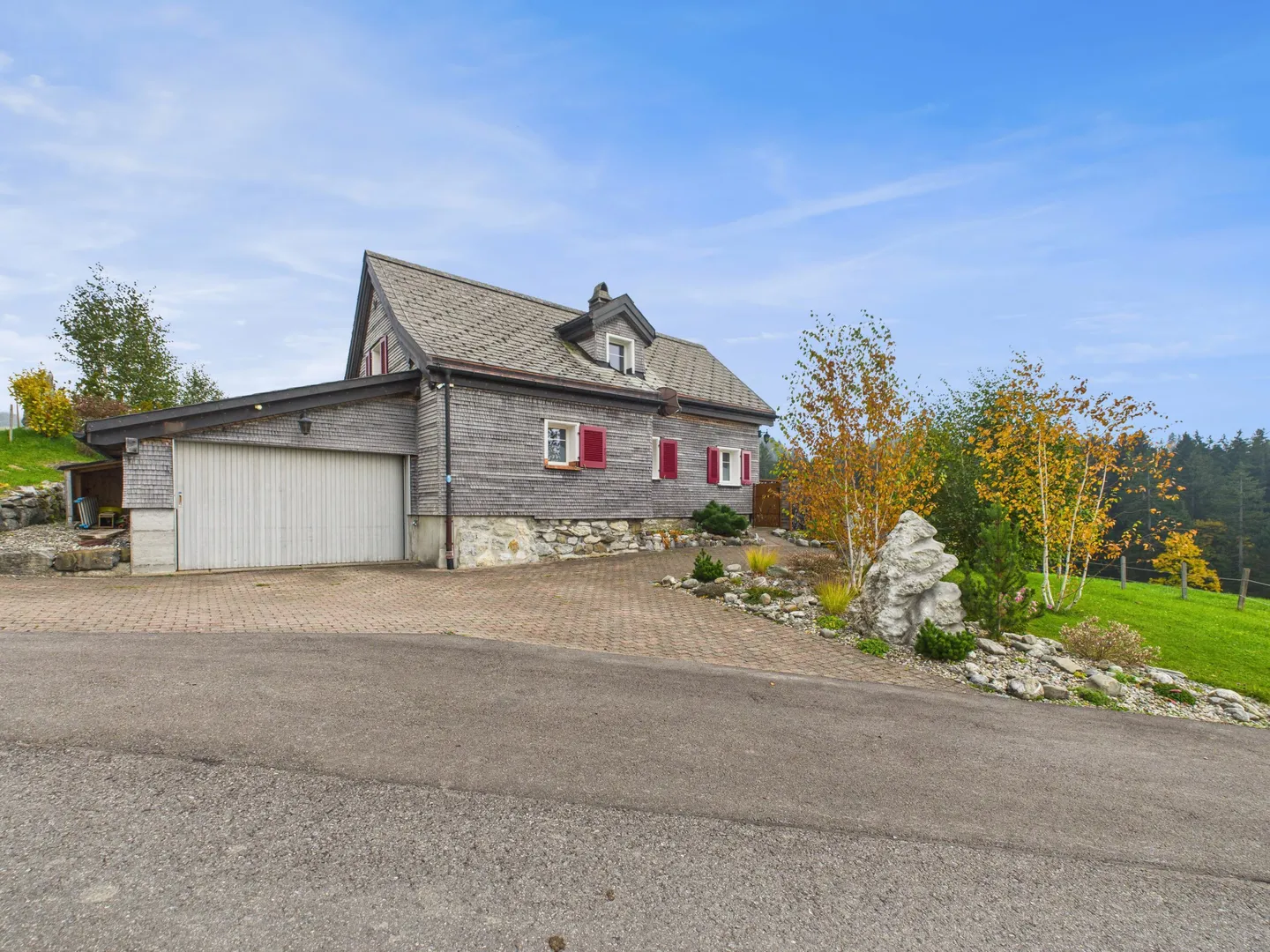 Panorama e fascino con vista montagna: vivere nel cuore della natura - Foto 11 di 12