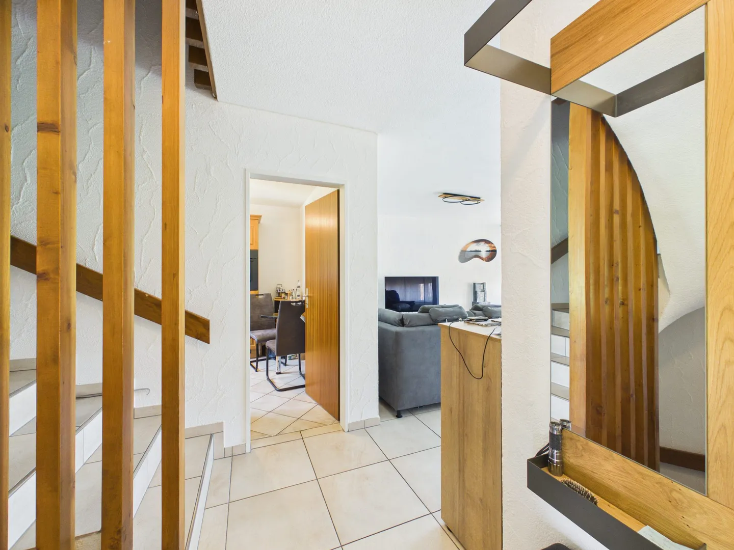 Casa semi-indipendente di 4,5 stanze con splendida vista sulle montagne e lontano a Uetliburg SG - Foto 10 di 10