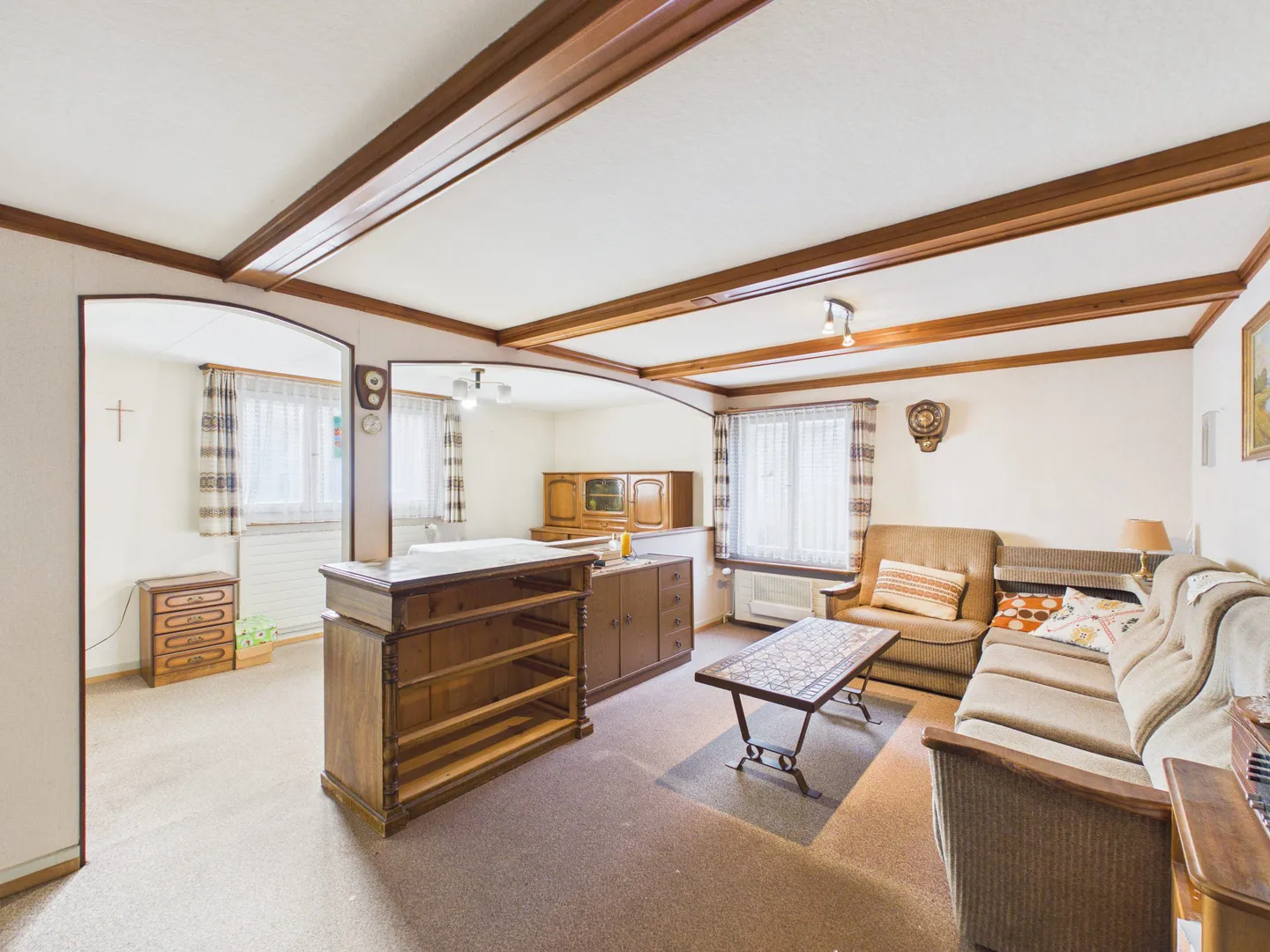 Casa unifamiliare con grande potenziale vicino al lago, circondata da un paesaggio montano mozzafiato - Foto 4 di 7