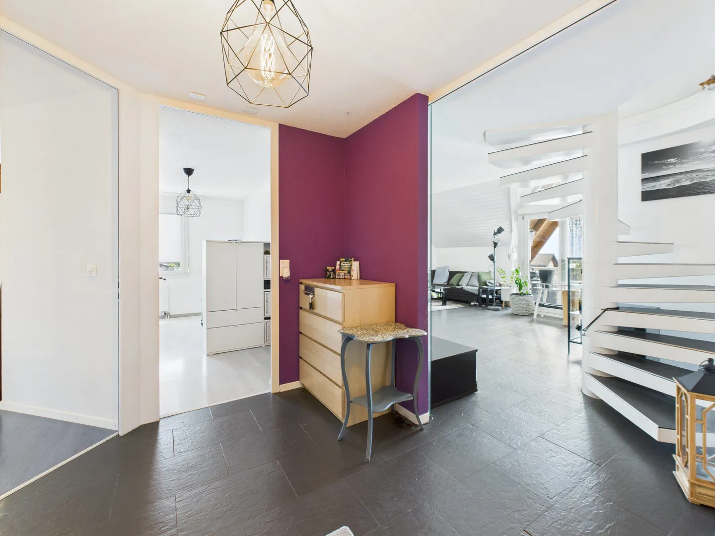 Maisonette penthouse with a view in a central location - Photo 7 of 9