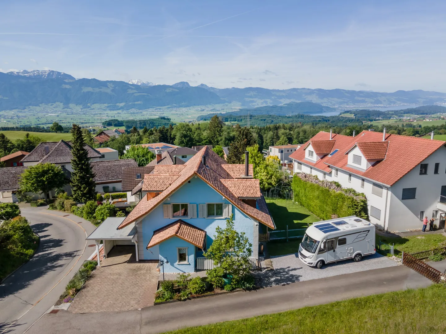 Maison individuelle élégante avec jardin d'hiver et belle vue à Gebertingen - Photo 1 sur 8