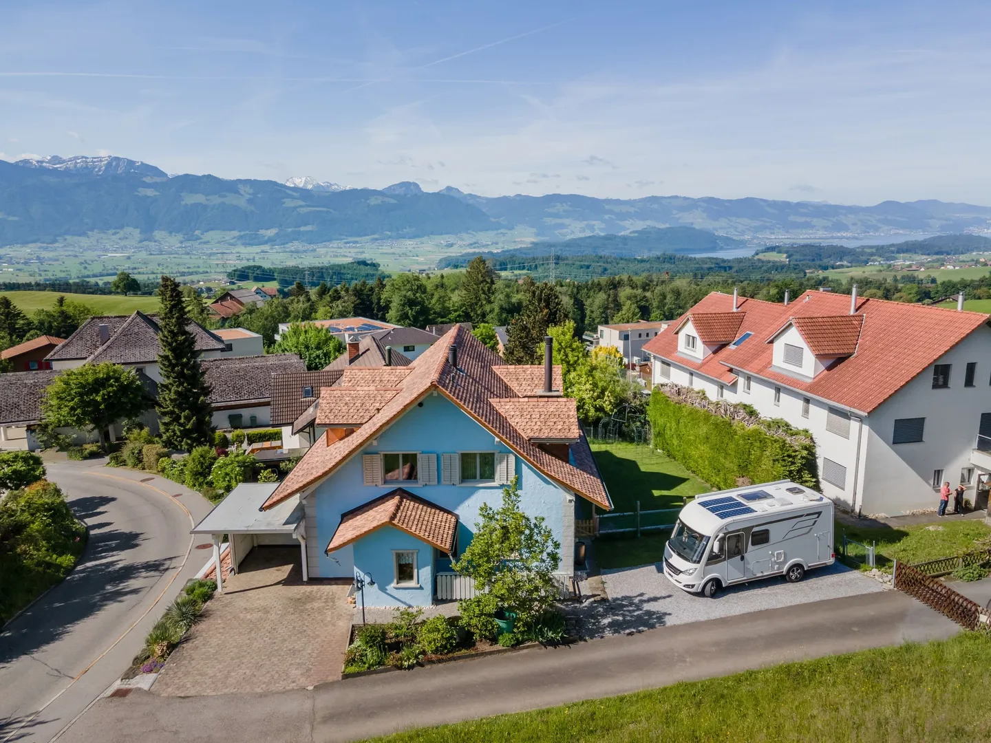 Stilvolles Einfamilienhaus mit Wintergarten und schöner Weitsicht in Gebertingen - Photo 1 sur 8