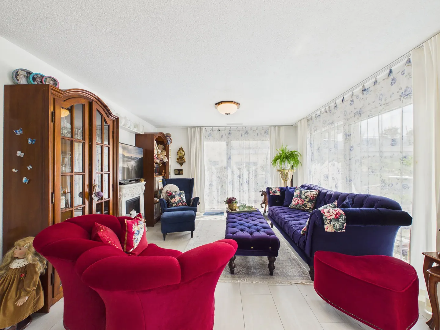 Penthouse apartment with plenty of privacy in a central yet nature-friendly location - Photo 8 of 13