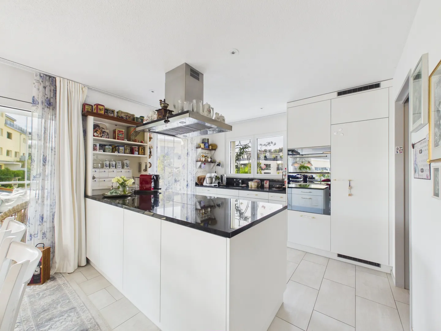 Penthouse apartment with plenty of privacy in a central yet nature-friendly location - Photo 11 of 13