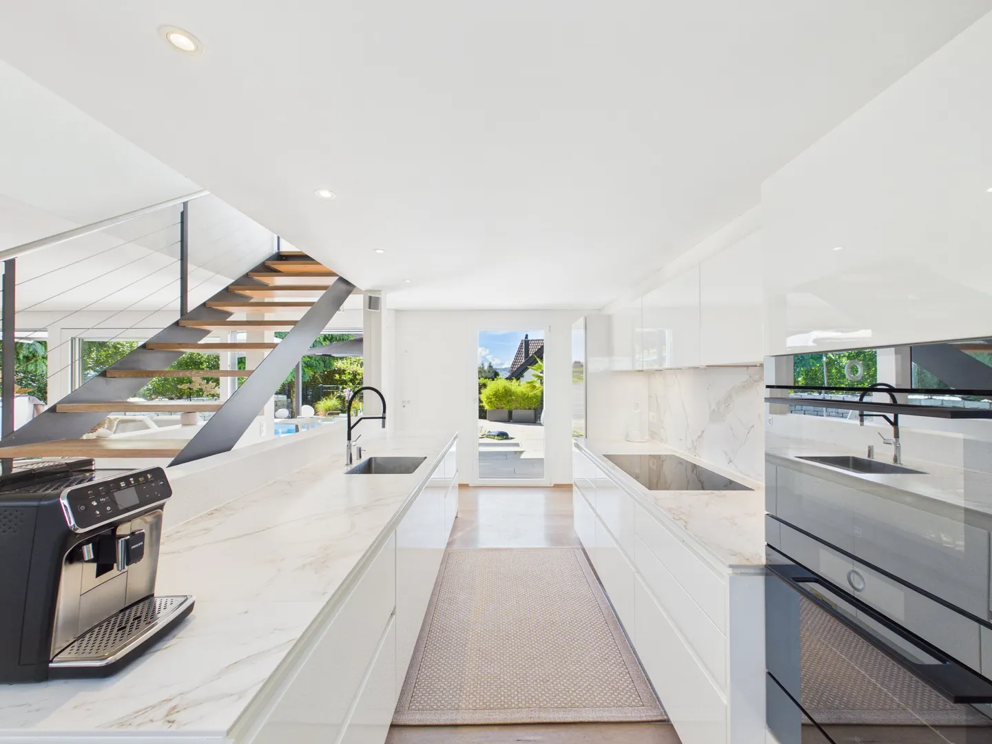 Modernes Einfamilienhaus mit Pool - Foto 5 von 12