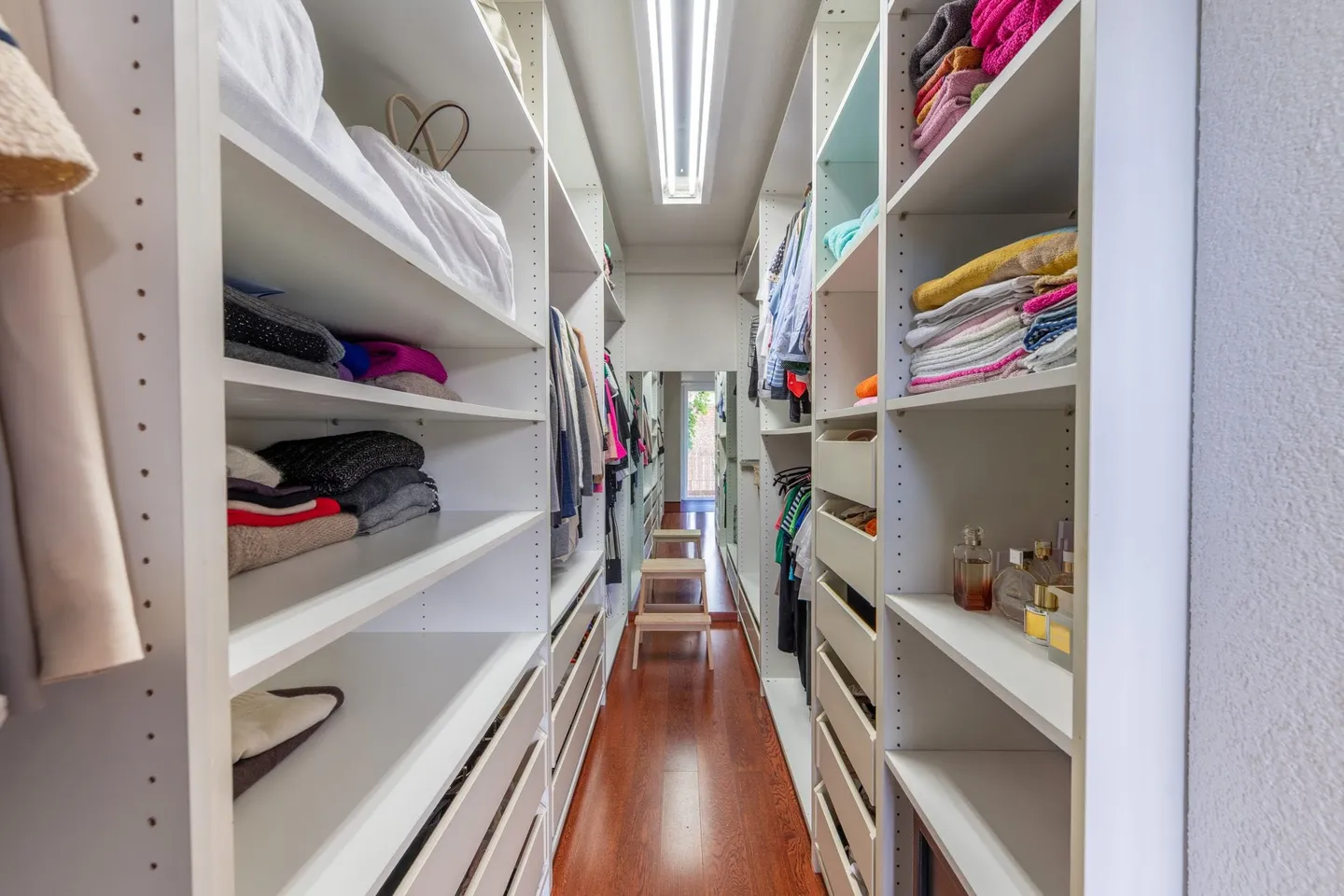 Une maison pour se sentir bien : vivre avec style avec beaucoup d'espace - Photo 10 sur 13