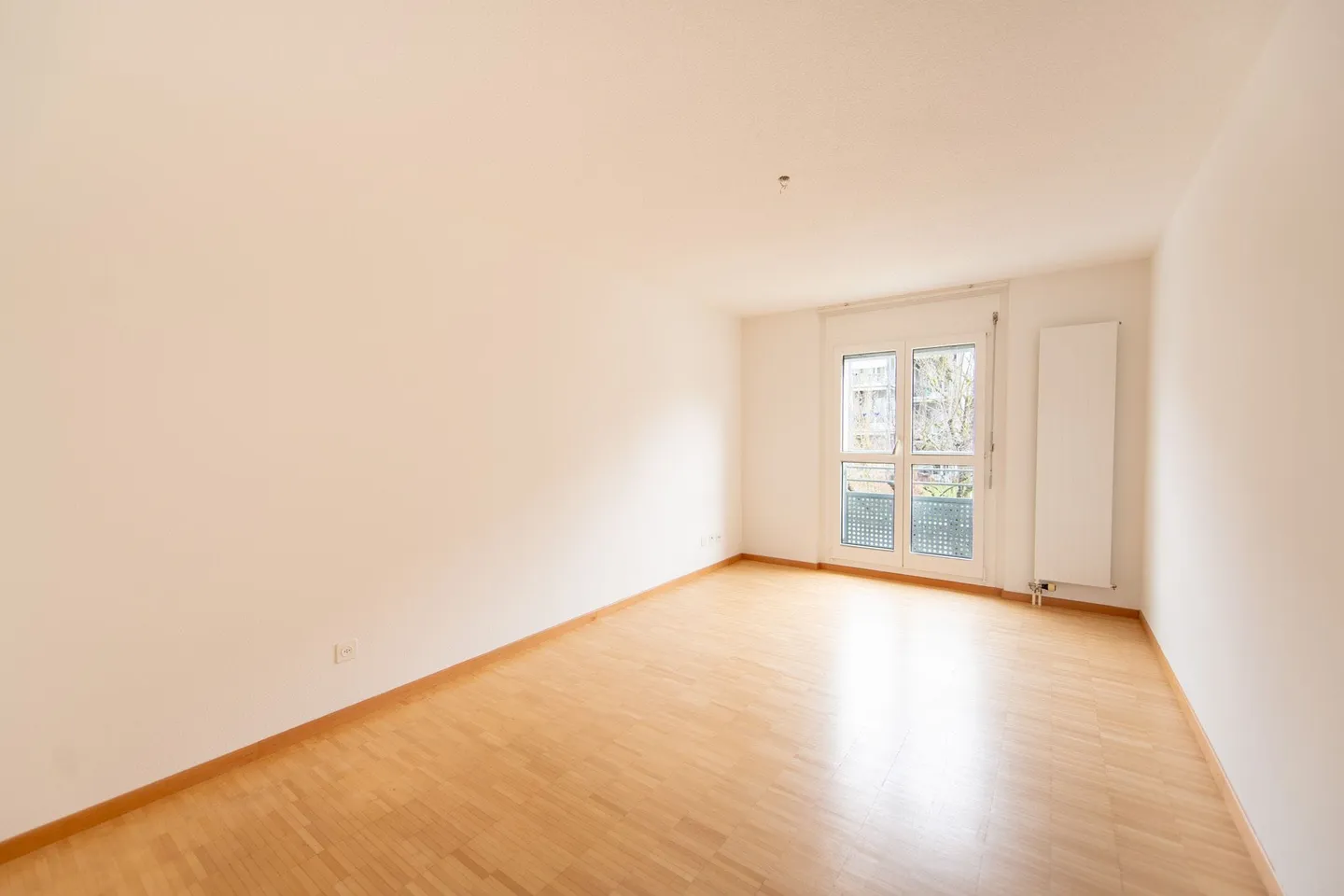 Vivere con comfort: propria lavatrice, grande balcone e molto spazio - Foto 10 di 13