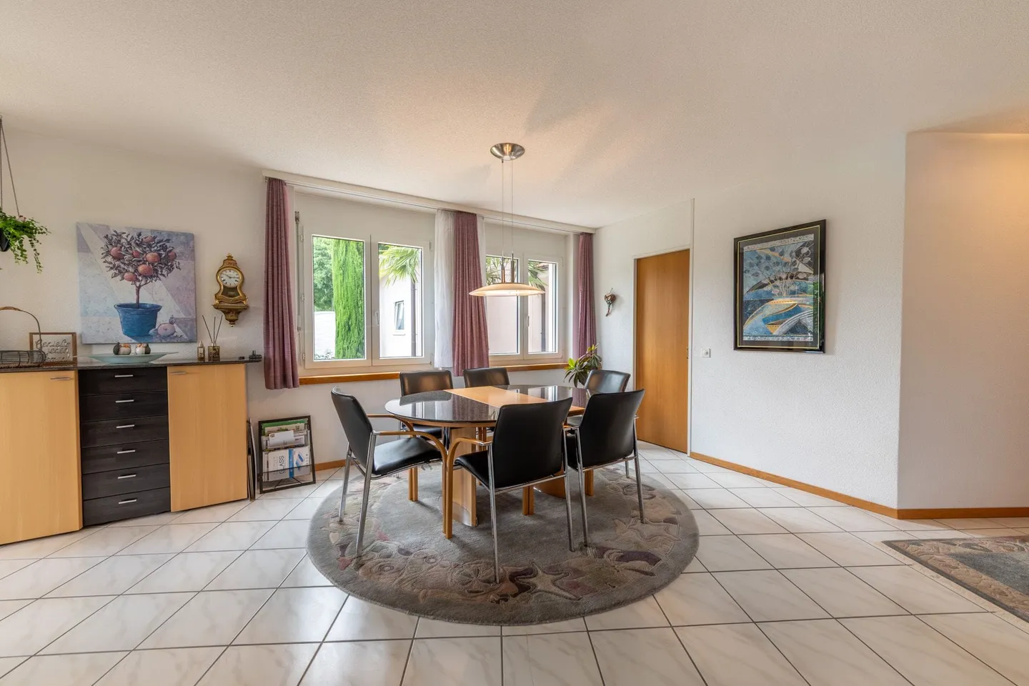 Vivre avec une vue - Maison jumelée bien entretenue avec un beau jardin - Photo 3 sur 13