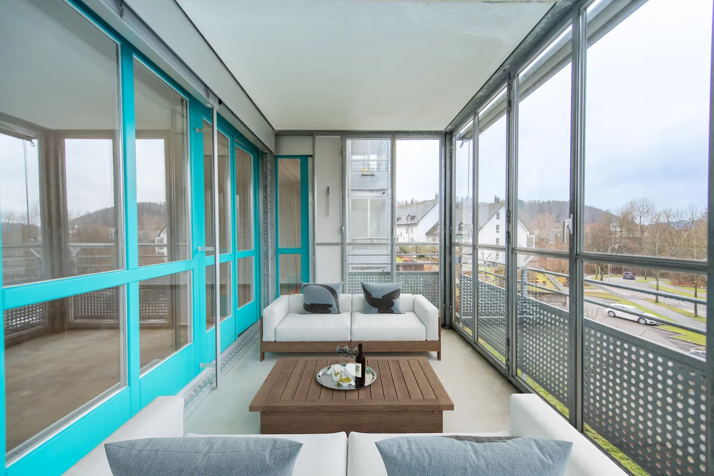 Vivere con comfort: propria lavatrice, grande balcone e molto spazio - Foto 11 di 13