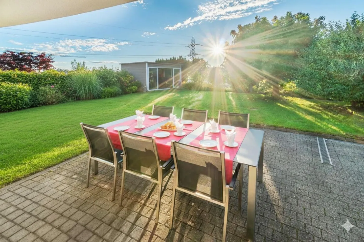 PENTHOUSE APARTMENT WITH GARDEN - Photo 2 of 13