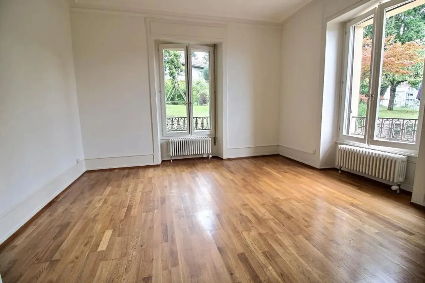 Casa padronale con vista lago e ampio spazio giardino - Foto 4 di 5