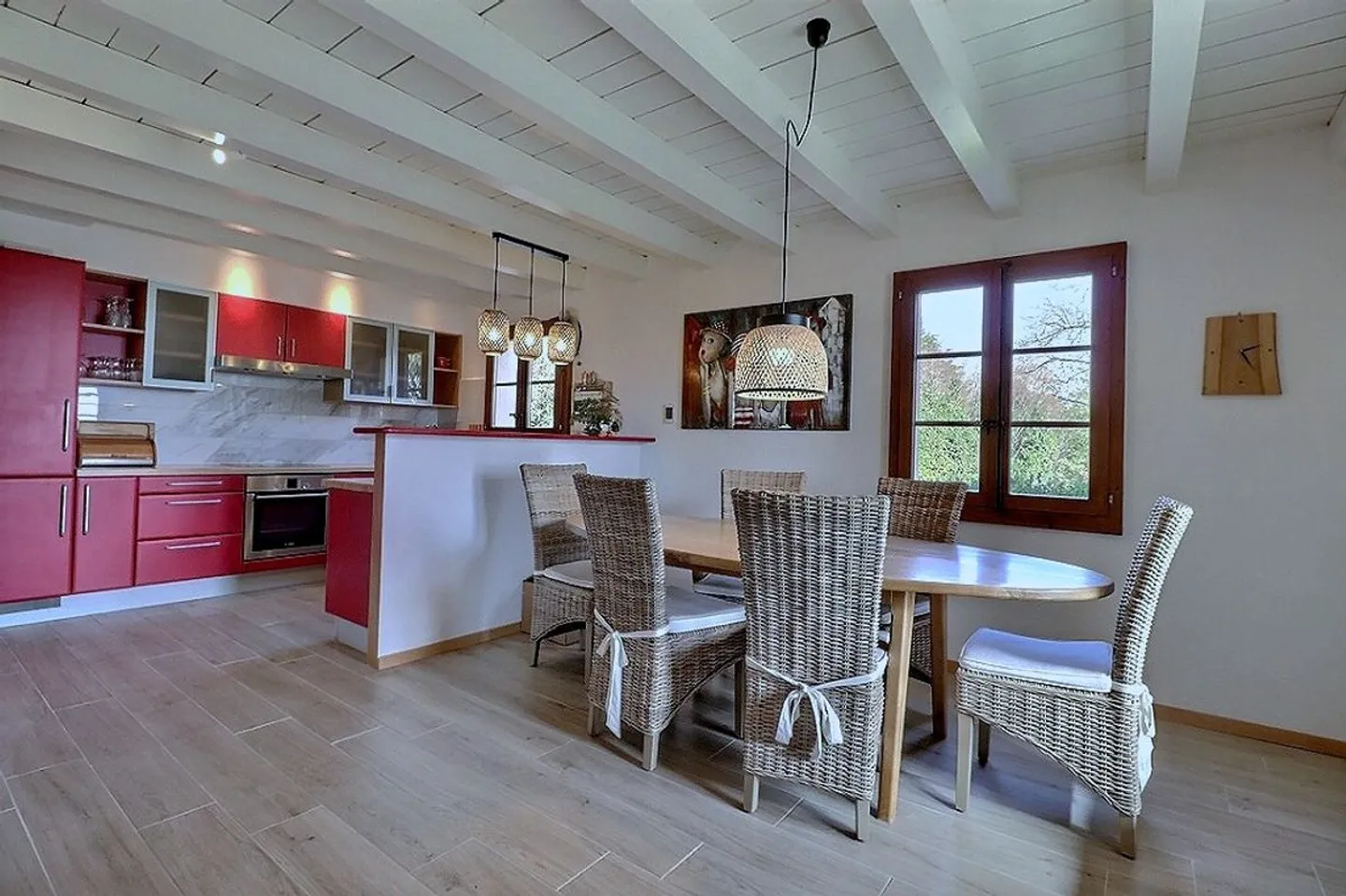 A must-see! Charming renovated villa set on a magnificent plot, quiet and with panoramic views of the lake and the Alps. - Photo 3 of 8