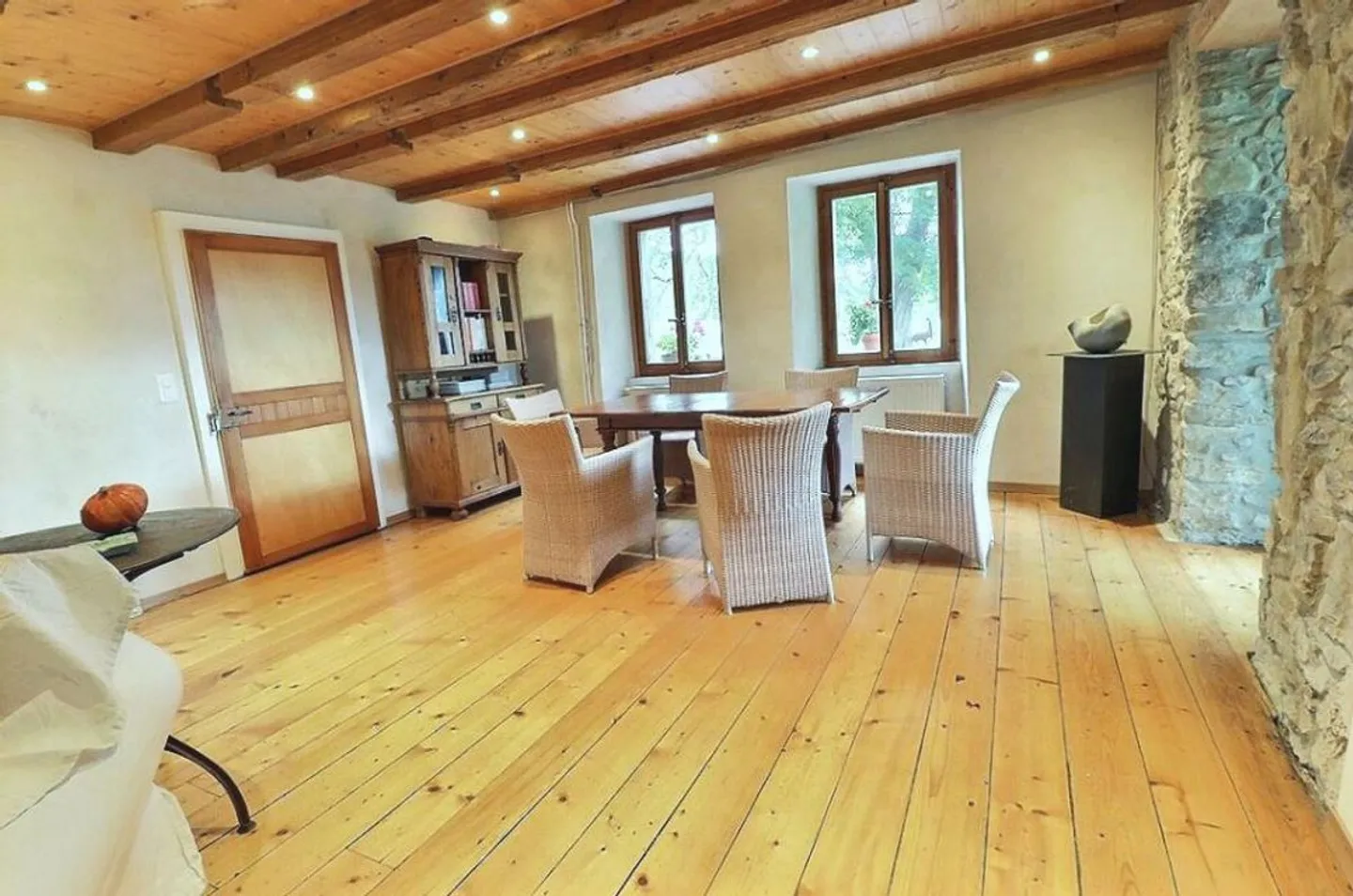 Selten! Großes, wunderschön gelegenes Bauernhaus mit Seeblick! - Foto 3 von 5