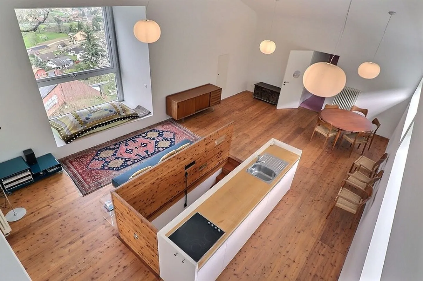 Rara casa progettata da un architetto, vista mozzafiato, quartiere molto tranquillo! - Foto 6 di 8