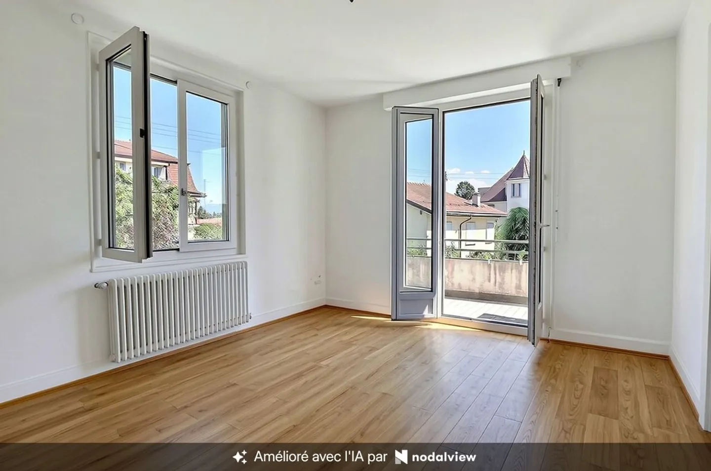 Exclusive! Opportunity not to be missed! Charming south-facing villa with a pleasant garden, in a very quiet neighborhood. - Photo 2 of 6