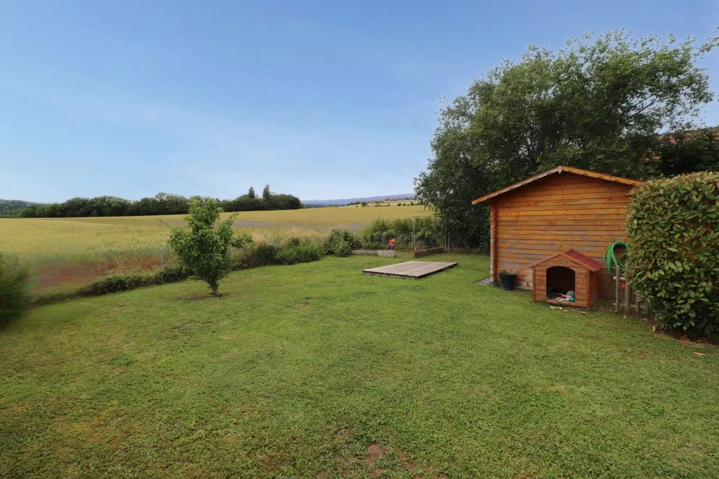 Esclusivo! Ottima opportunità! Villa a schiera recente molto piacevole, con studio indipendente, giardino incantevole, vista panoramica, quartiere senza alcun disturbo, alla fine di una strada senza uscita, a pochi passi da scuole e servizi. - Foto 7 di 7