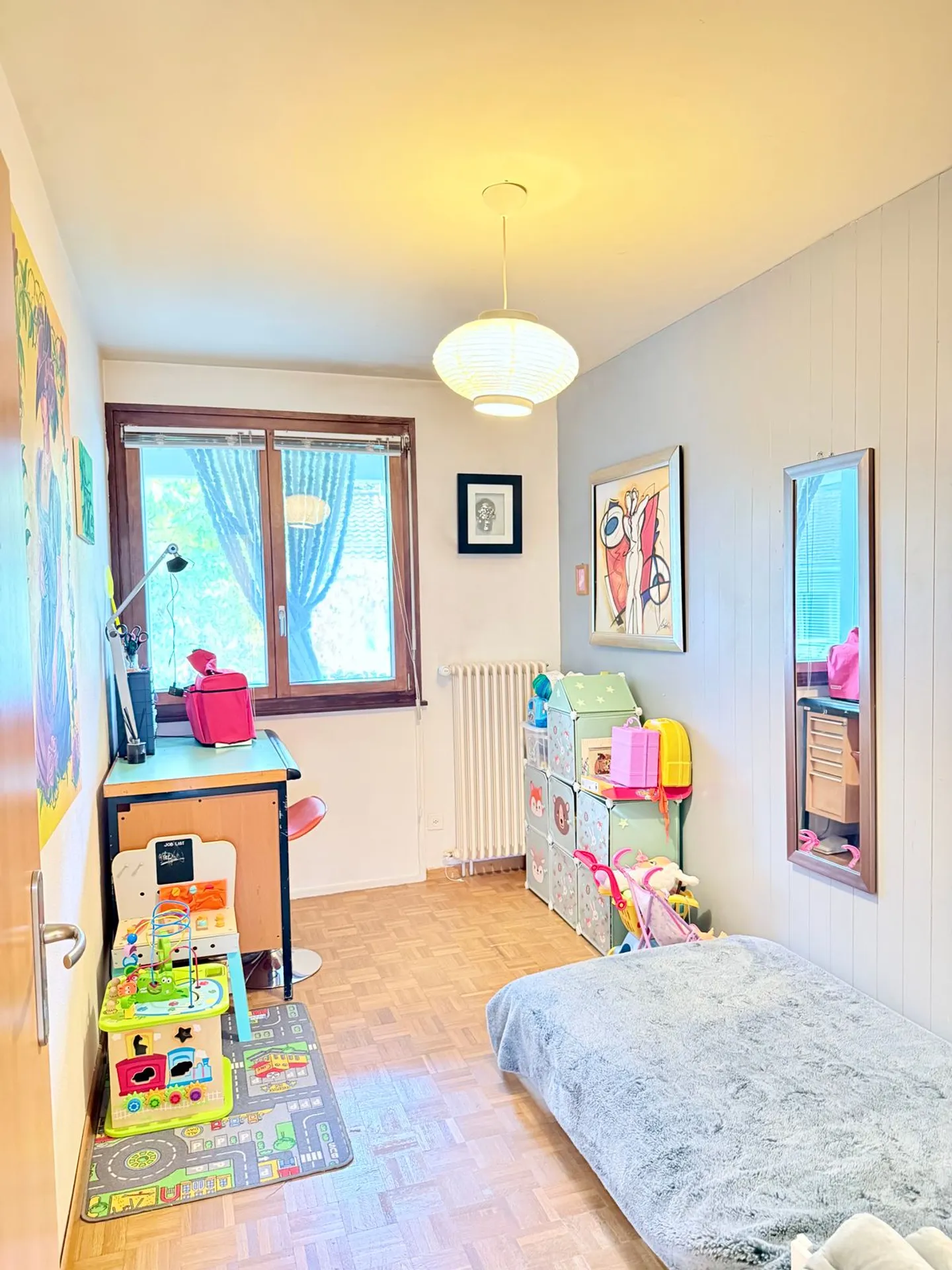 Charming semi-detached villa with gable just steps from the city center and Nyon train station - Photo 11 of 13