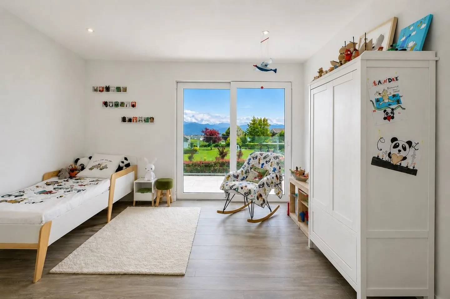 Wundervolle Villa in ruhiger Lage - Foto 6 von 8