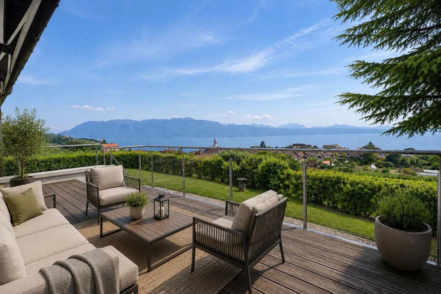 Architect-designed Villa in the Midst of the Vines with Spectacular Lake View - Photo 2 of 12