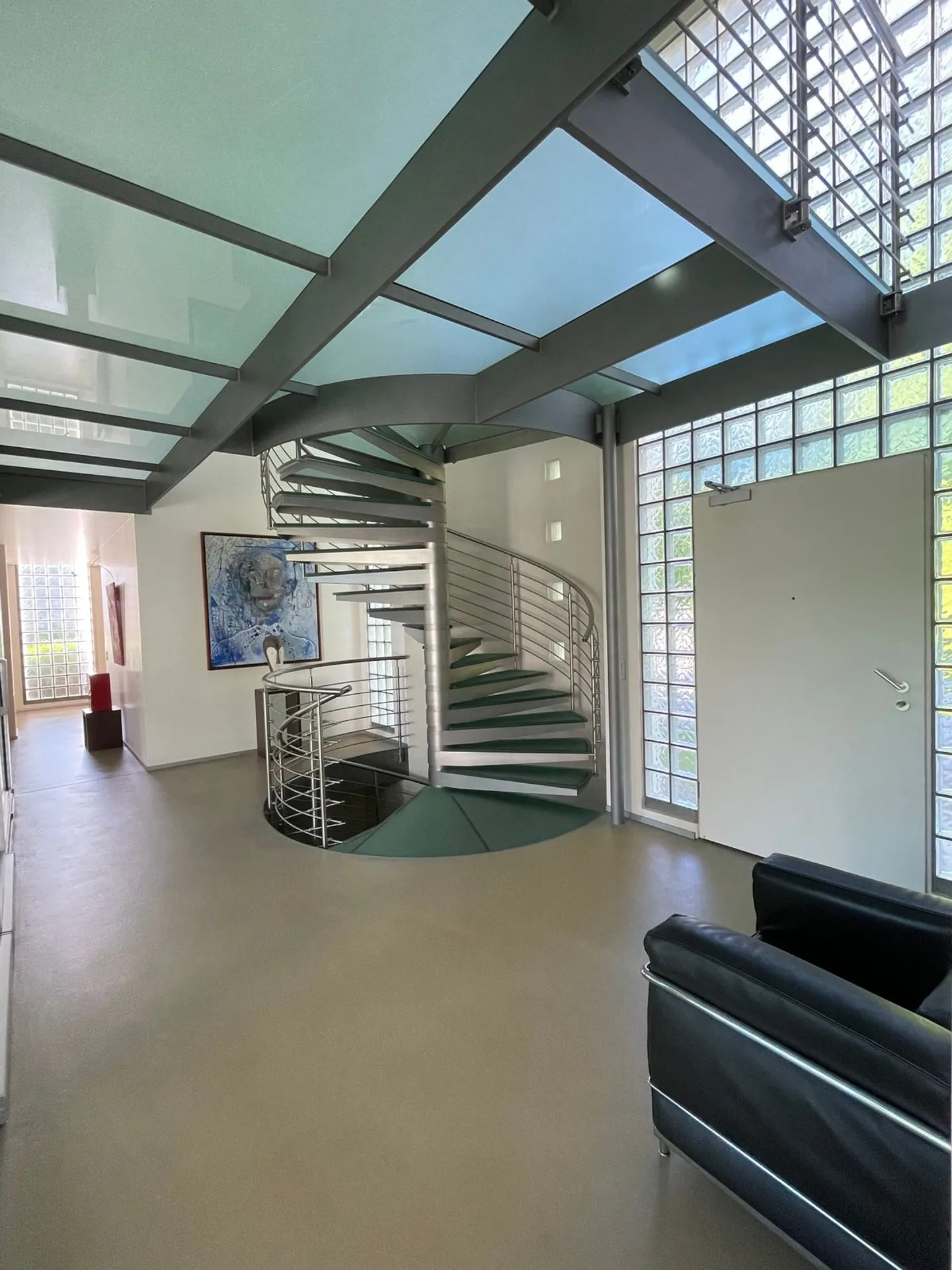 Moderne Villa in Ruhiger Lage - Foto 4 von 9