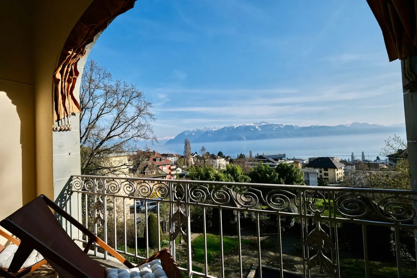 Luxuswohnung mit Seeblick - Foto 1 von 9