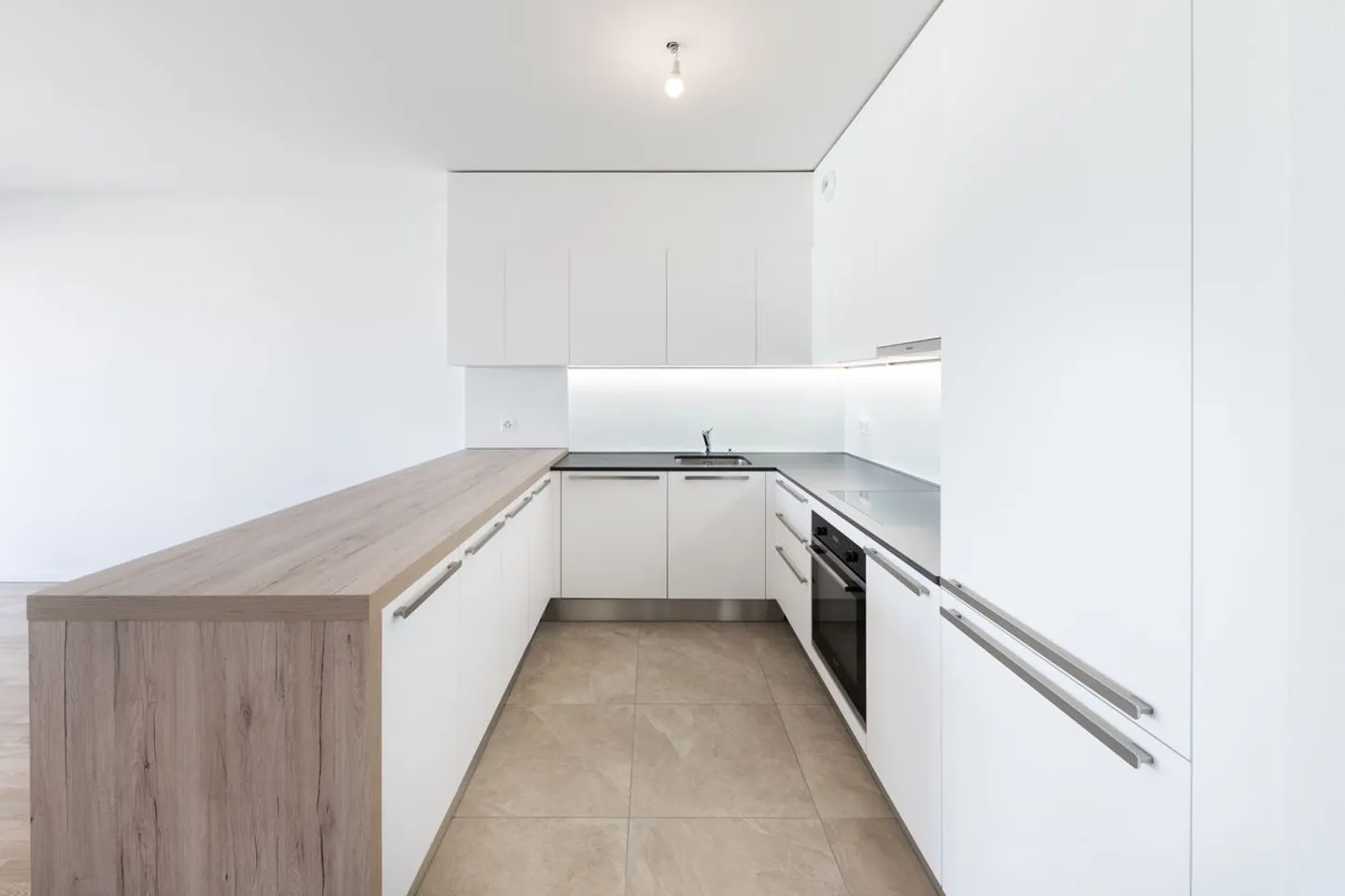 Stupendo attico nuovo con vista panoramica - Foto 7 di 13