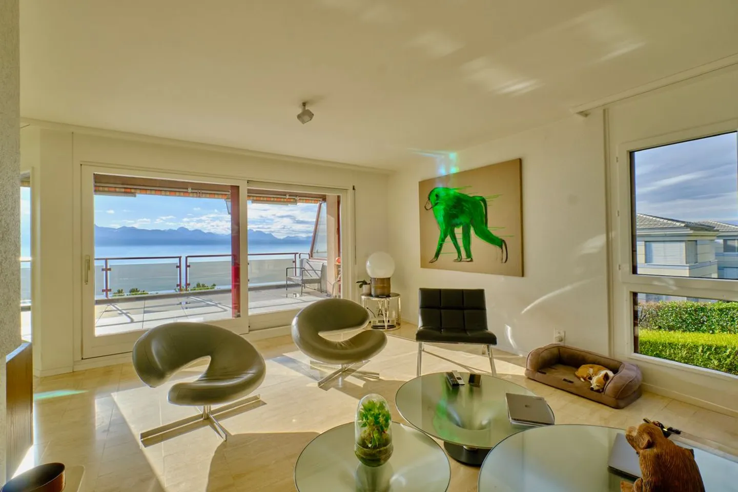 Duplex with Breathtaking View of the Lake in a Quiet Area - Photo 7 of 13