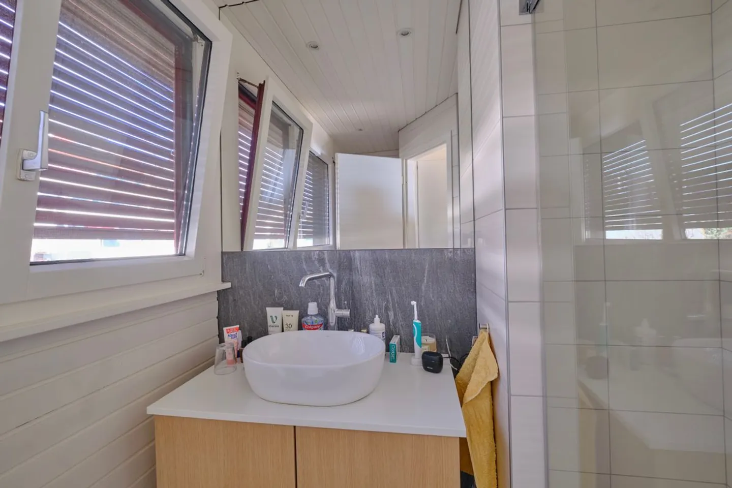 Wunderschöner Duplex mit Panoramablick auf den See in ruhiger Lage - Foto 13 von 13