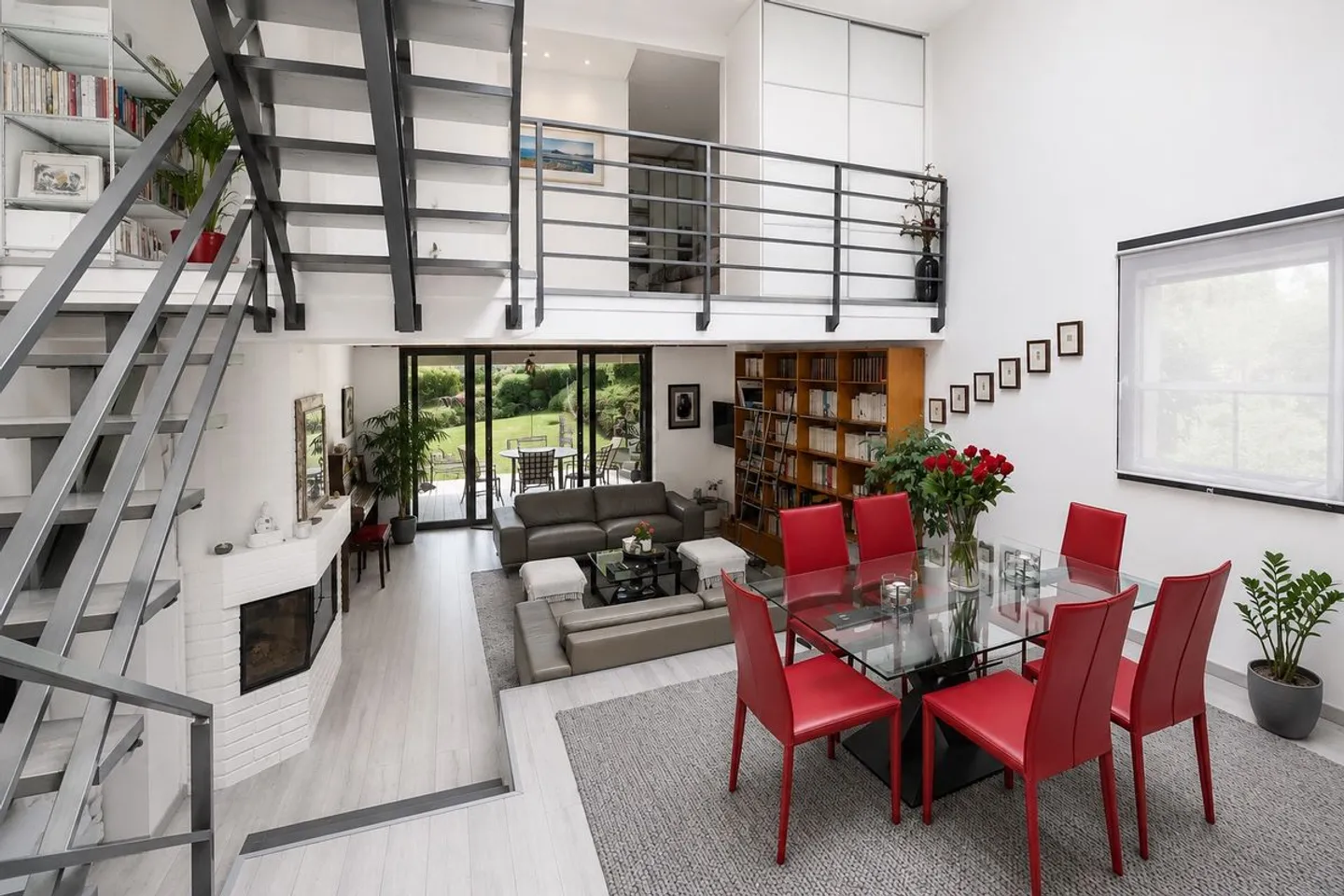 Charming Townhouse with Lake View - Photo 1 of 12
