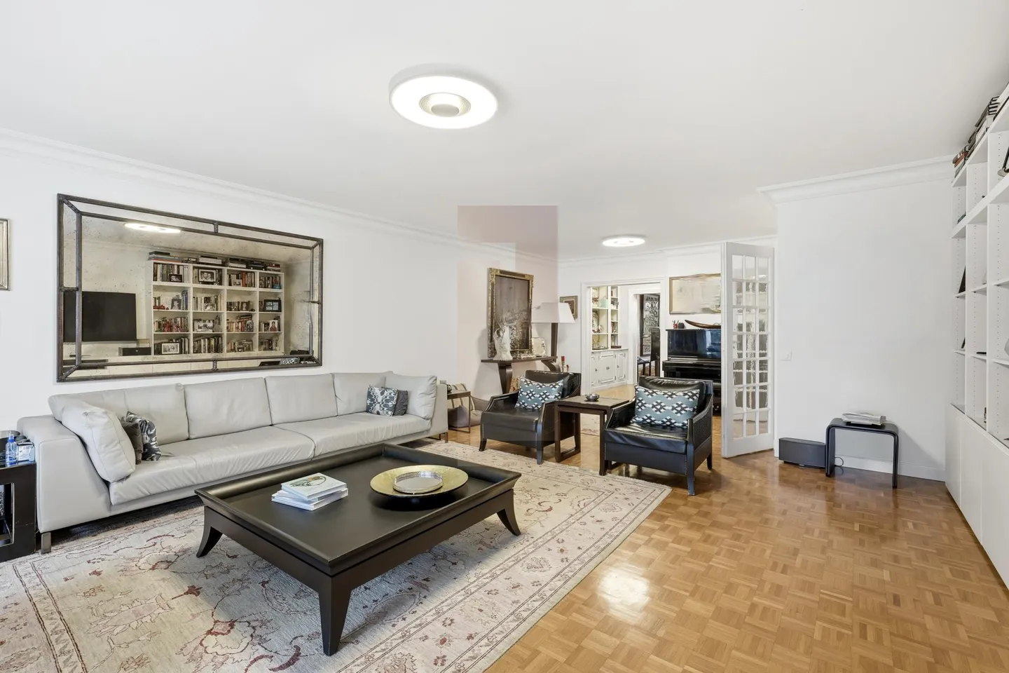 Prestigieux appartement traversant à Champel - Photo 4 sur 13