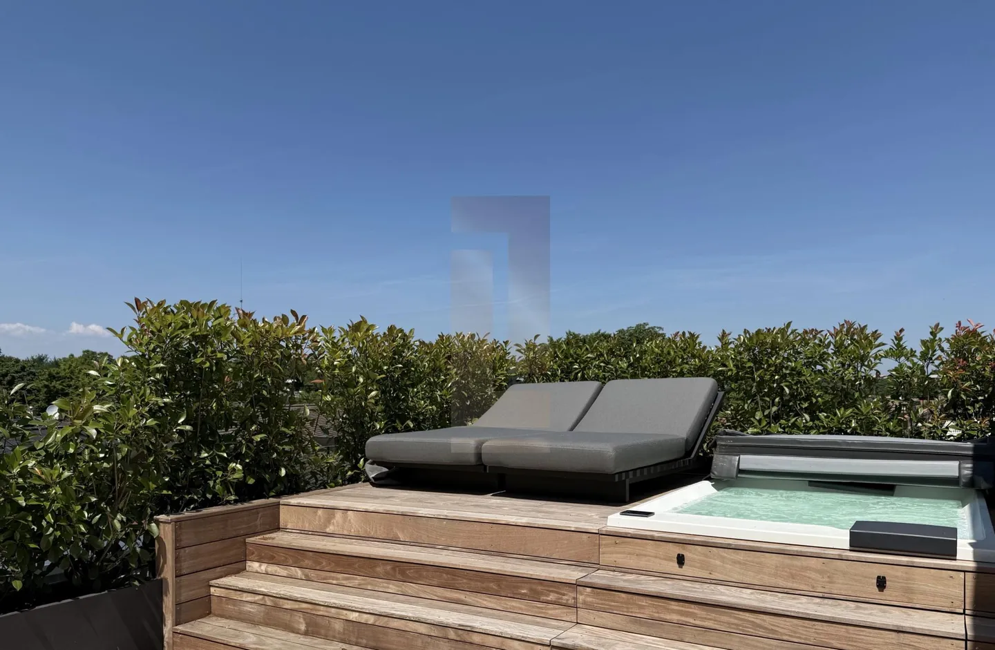 High-end duplex penthouse - Photo 2 of 13