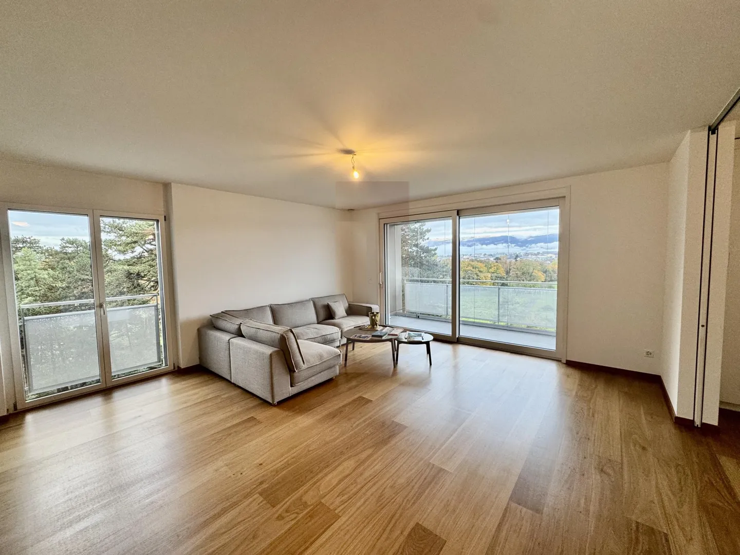 Schöne moderne Wohnung in der Nähe des Stadtzentrums - Foto 5 von 13