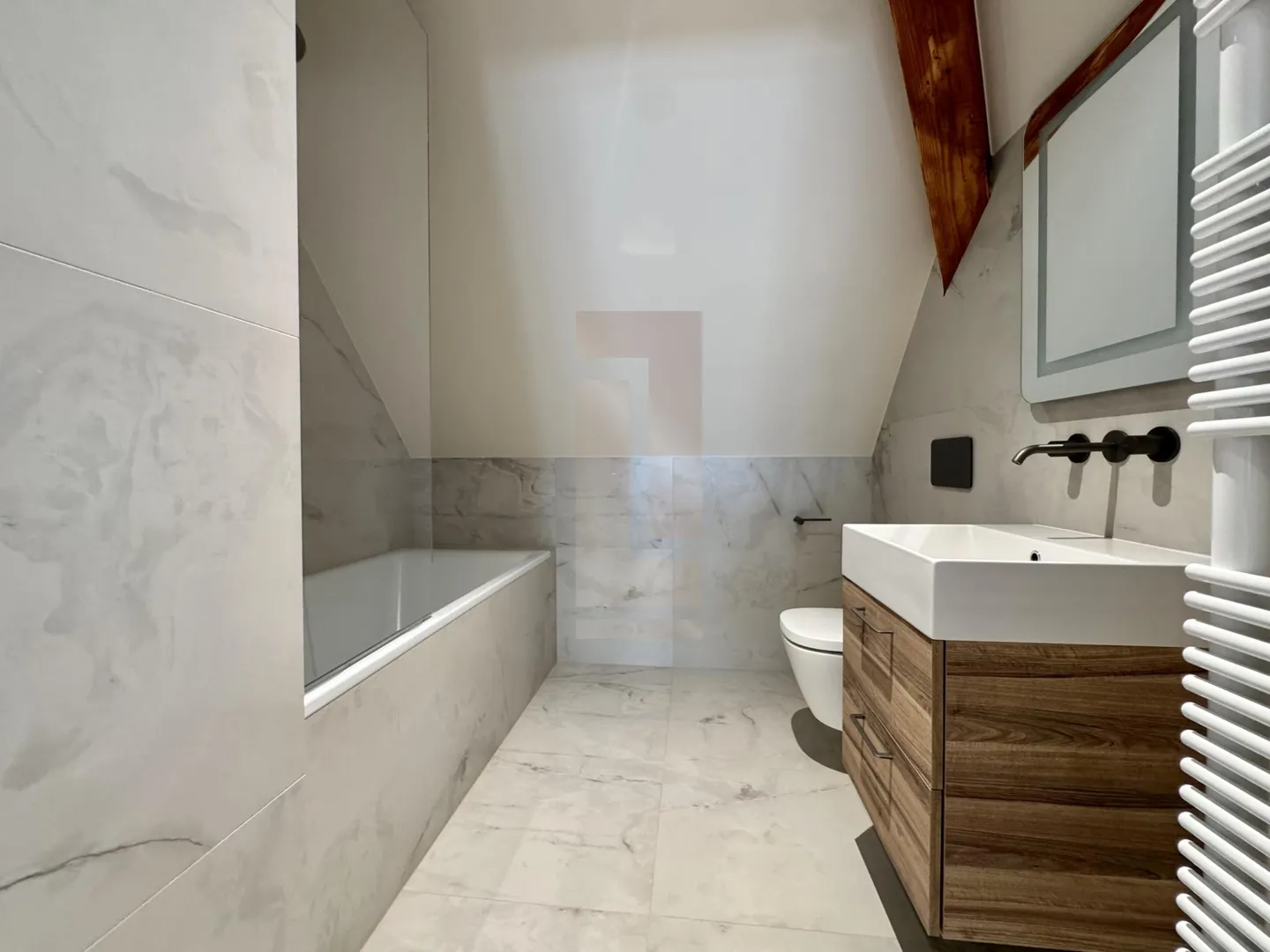 Luxurious renovated villa near the International School - Photo 10 of 13